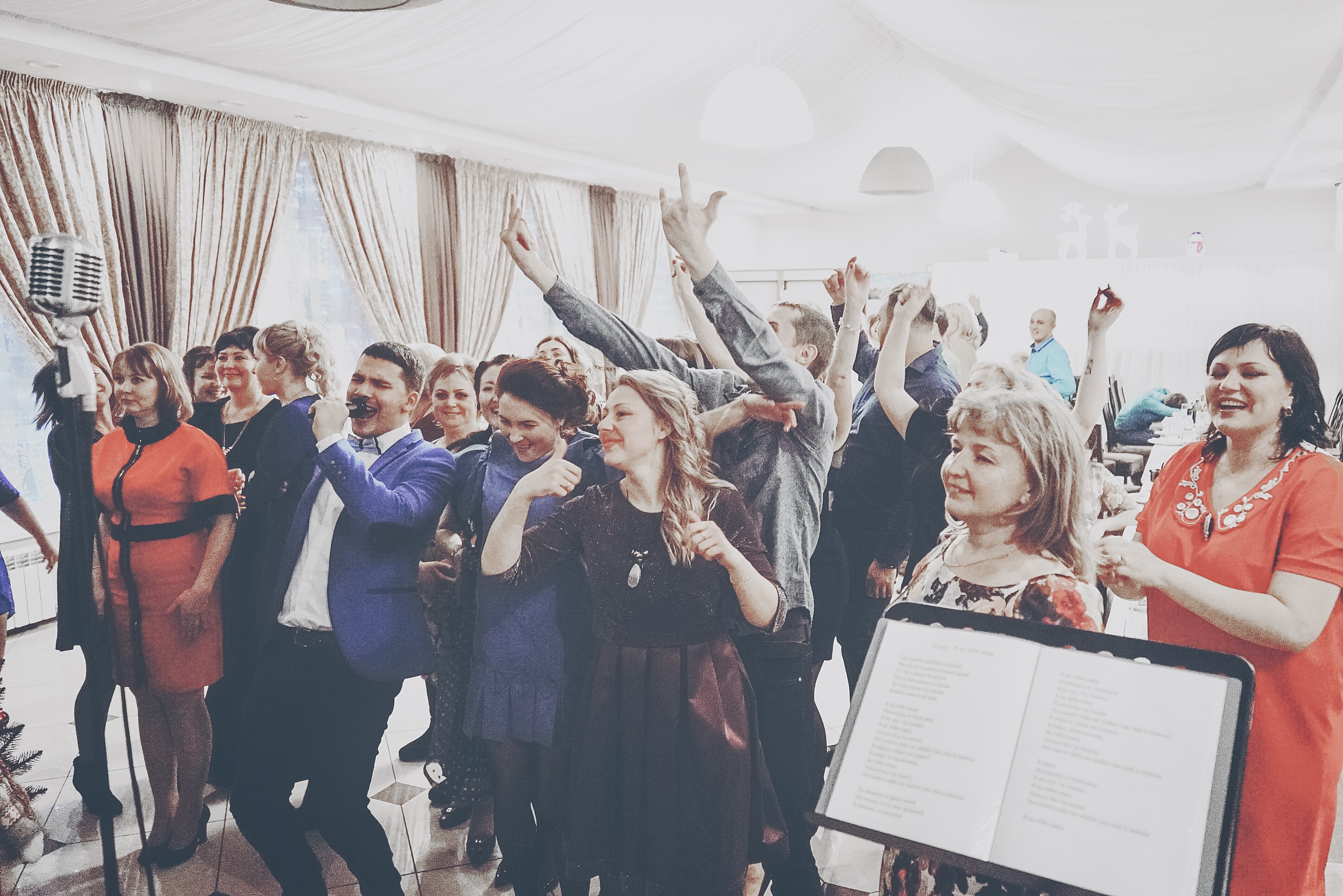 Ведущий на корпоратив Москва